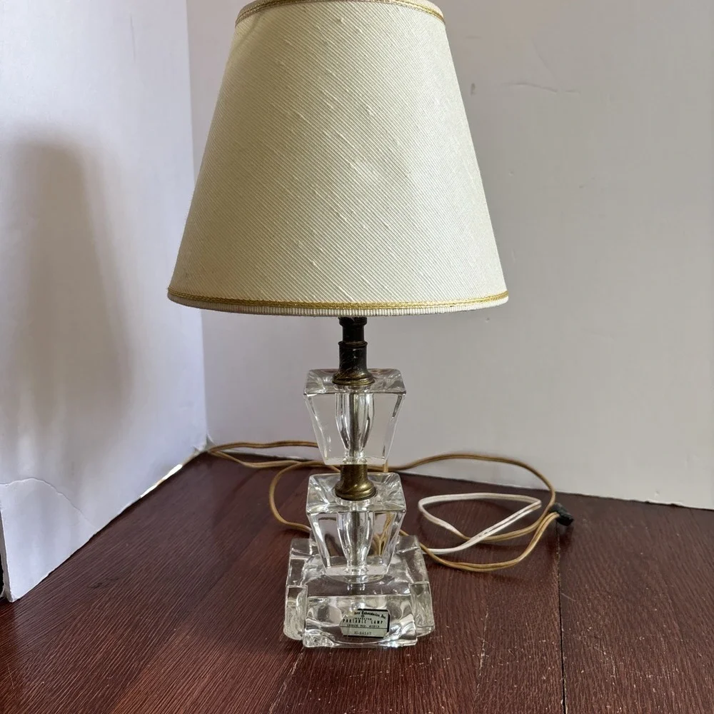 Vintage 2 Tier 3 Pc Glass Accent Lamp Art Deco Style With Shade‎